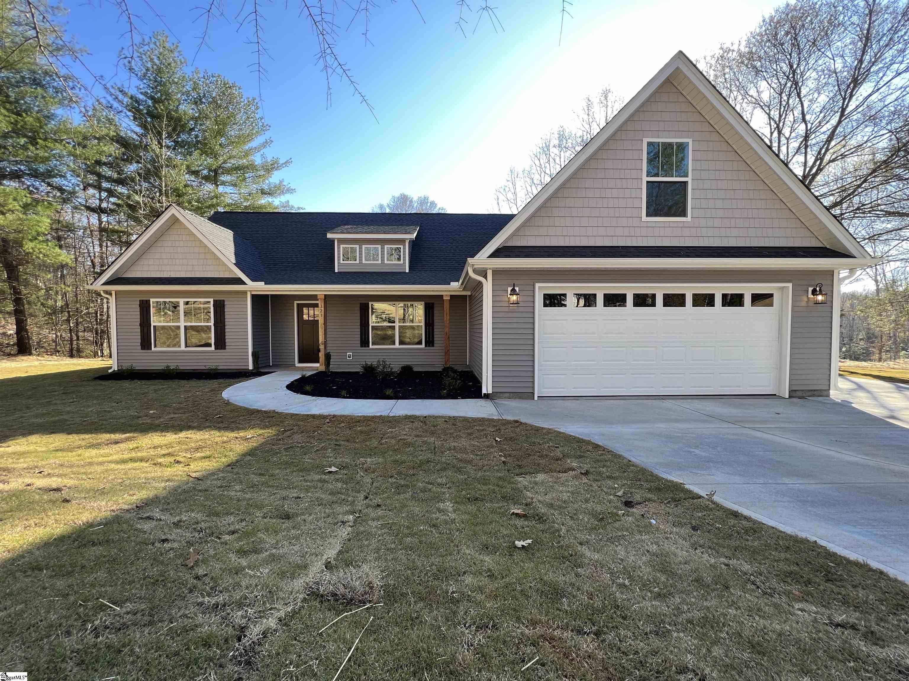 321 Woodland Road Marietta, SC 29661 - Photo 1 of 26