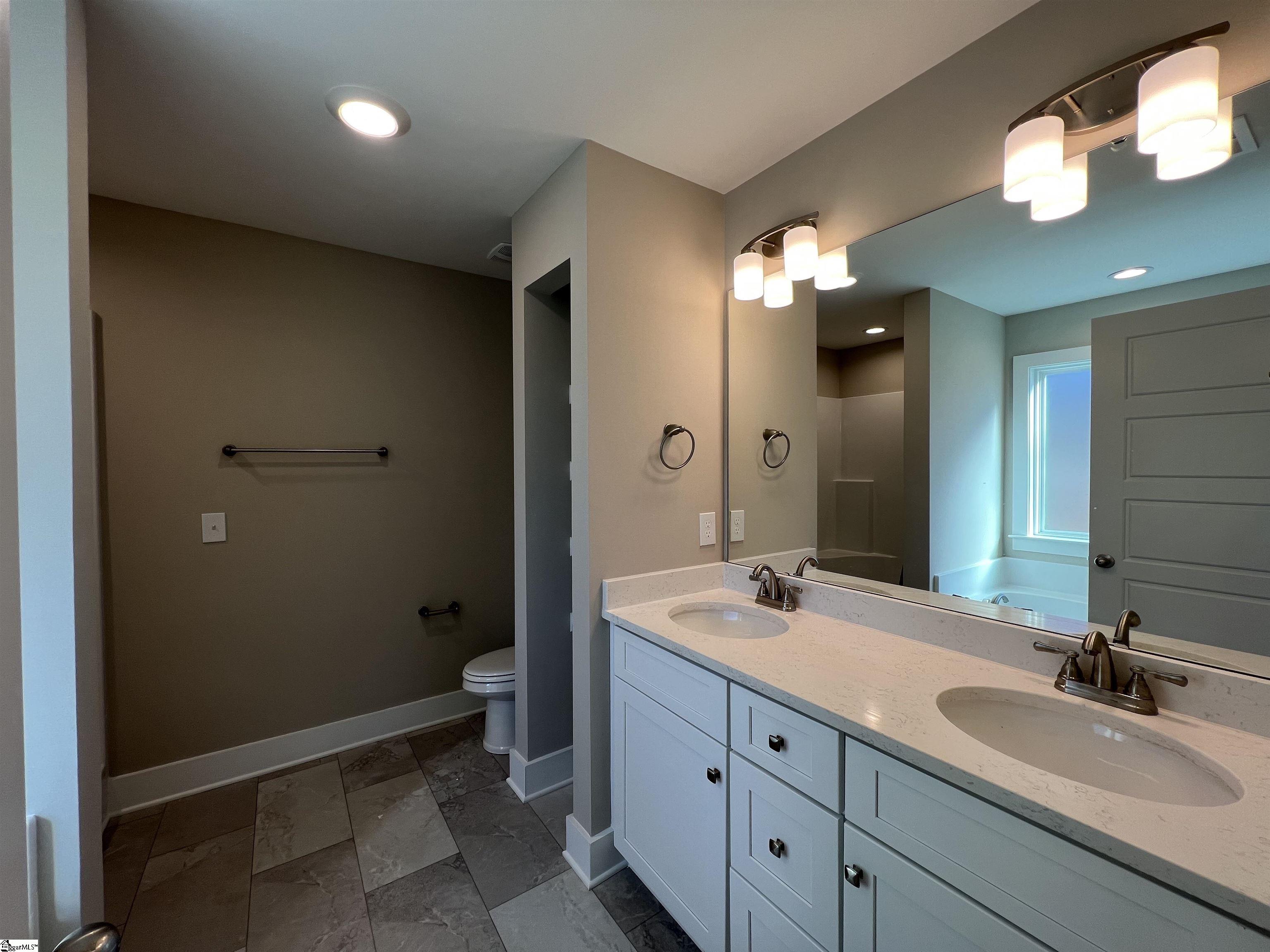 321 Woodland Road Marietta, SC 29661 - Photo 12 of 26