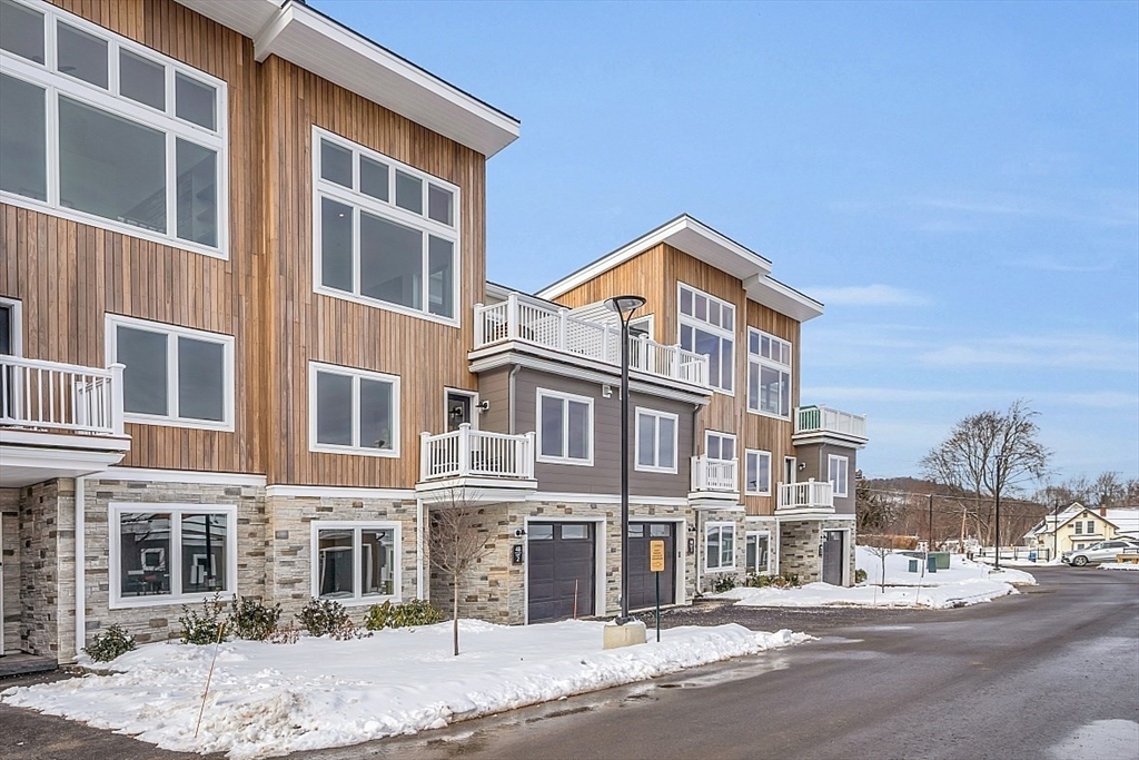 36 Vantage Point Drive, Unit 1 Laconia, NH 03246 - Photo 2 of 35
