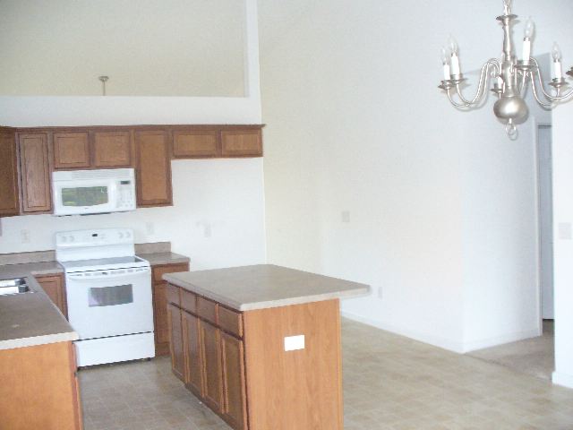 117 Melrose Road Greenville, SC 29605 - Photo 8 of 19 Gallery Image 8
