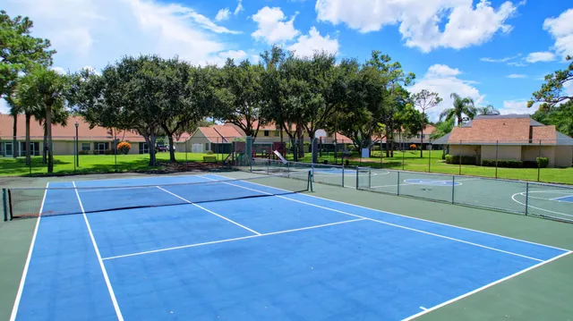 $2,700 | 1105 Maplewood Drive, Greenacres, FL 33415