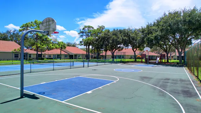 $2,700 | 1105 Maplewood Drive, Greenacres, FL 33415