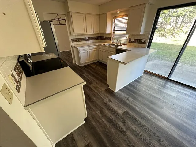 $2,395 | 307 Harrington Lane, Euless, TX 76039