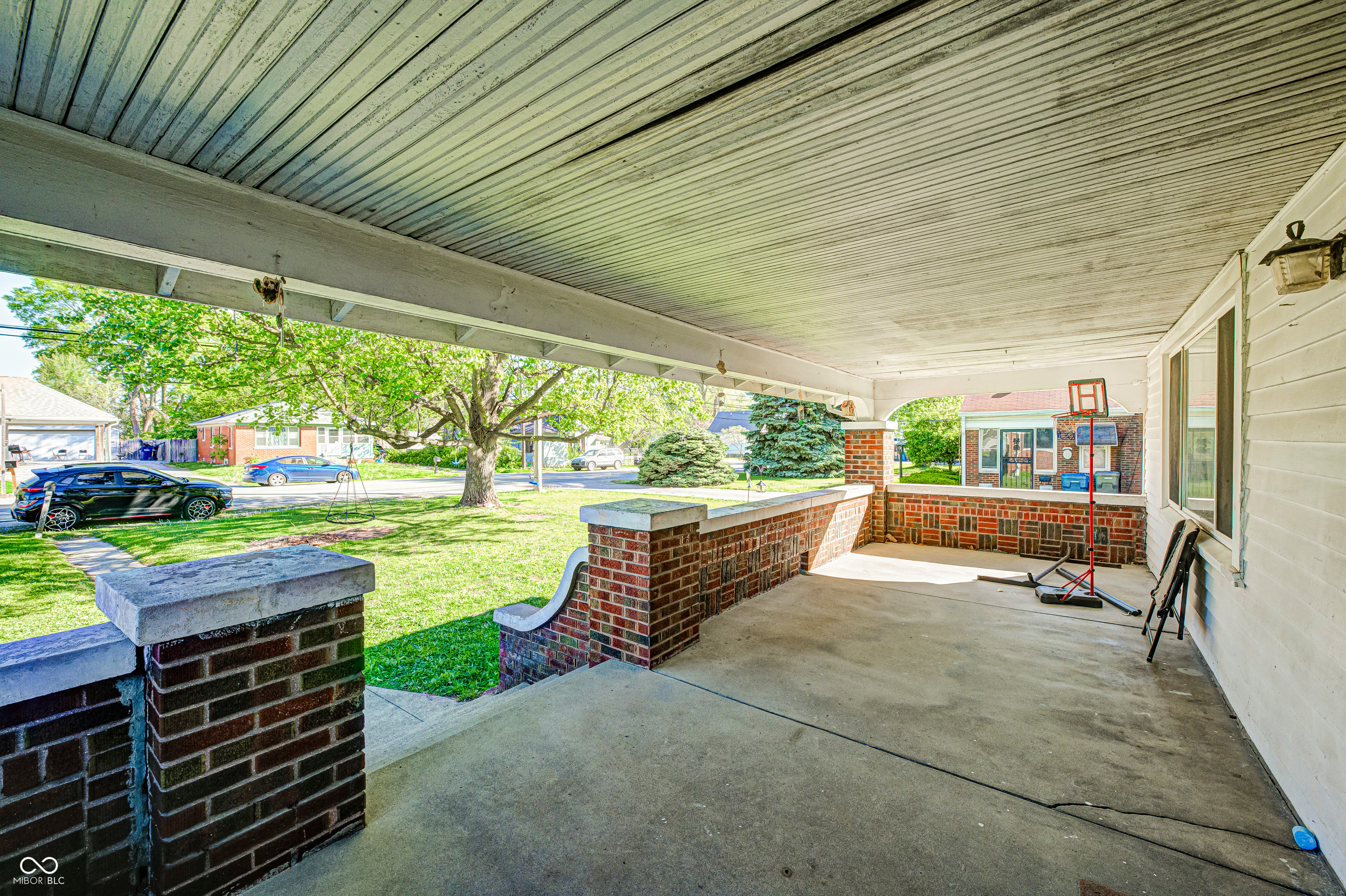 2827 Maywood Road Indianapolis, IN 46241 - Photo 2 of 31 Gallery Image 2