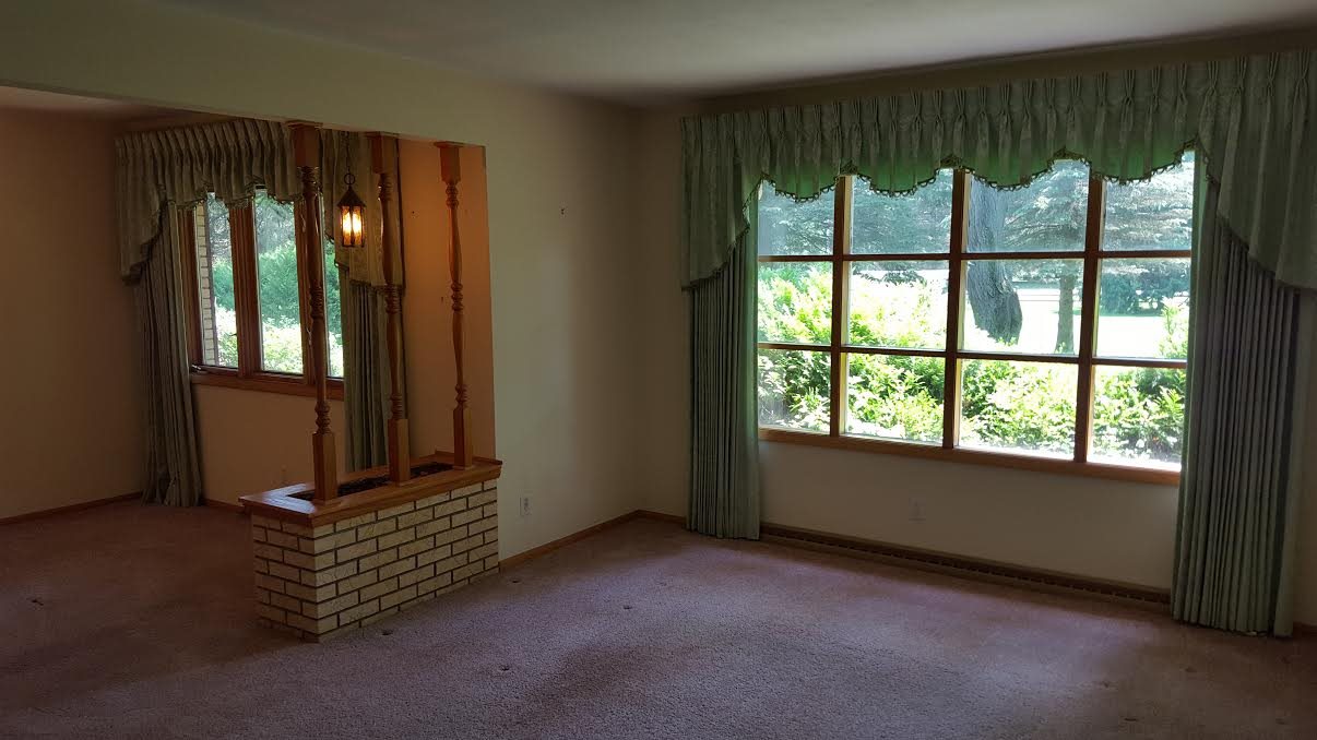 11154 Shaw Road Rockford, IL 61114 - Photo 10 of 25 an empty room with windows