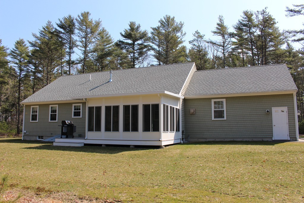 39 Cross Road Rochester, MA 02770 - Photo 5 of 19