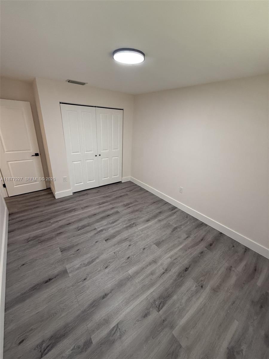 3985 Proctor Road Sarasota, FL 34233 - Photo 11 of 23 Gallery Image 11