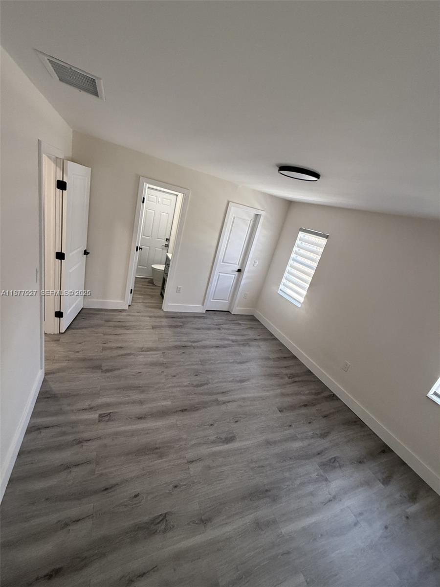 3985 Proctor Road Sarasota, FL 34233 - Photo 15 of 23 Gallery Image 15