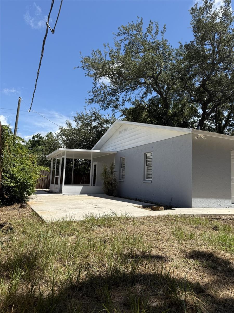3985 Proctor Road Sarasota, FL 34233 - Photo 21 of 23 Gallery Image 21