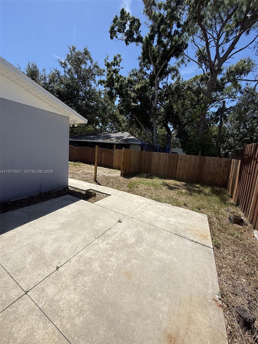 3985 Proctor Road Sarasota, FL 34233 - Photo 22 of 23 Gallery Image 22