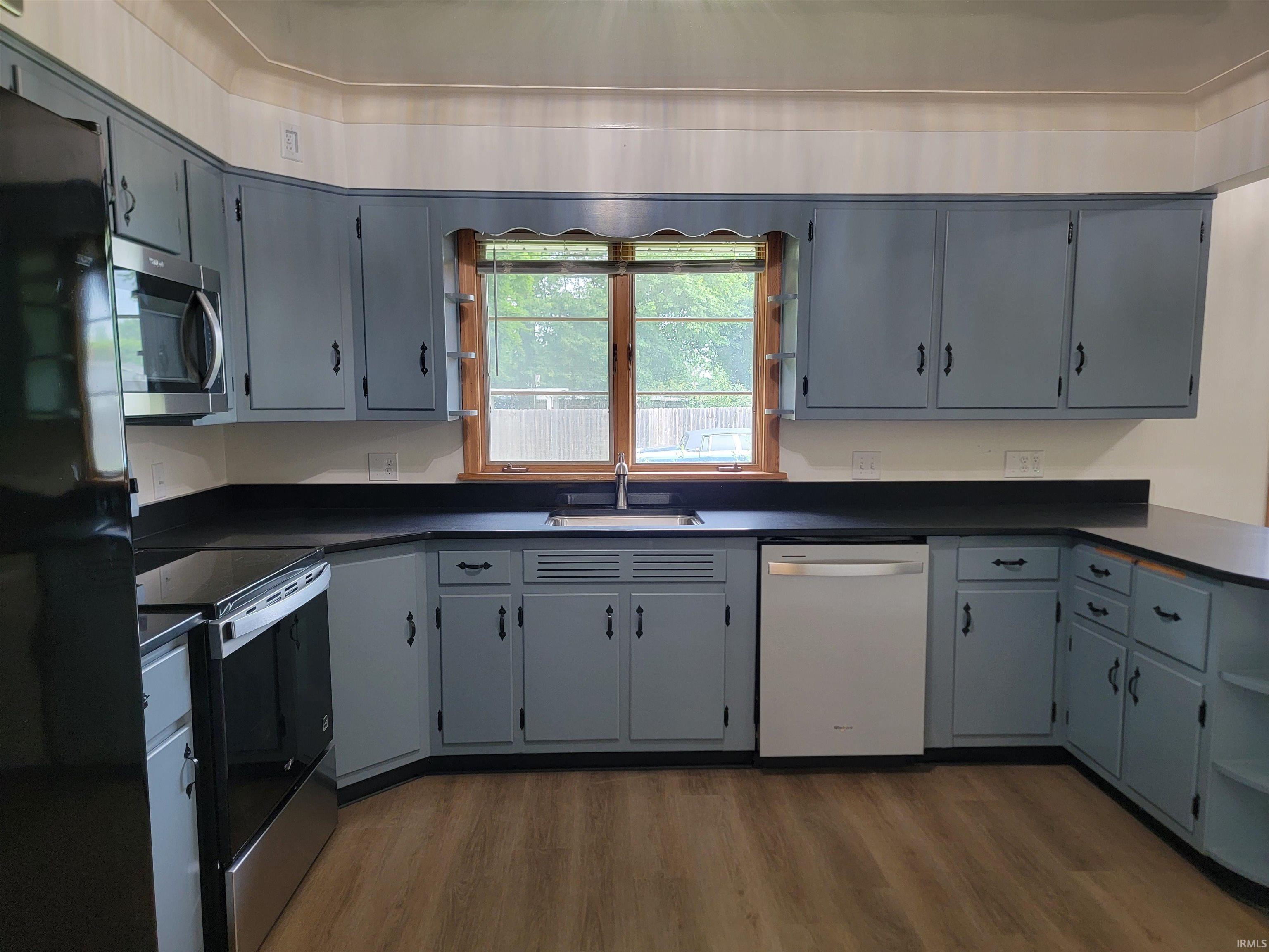 107 West Liberty Street Butler, IN 46721 - Photo 17 of 40
