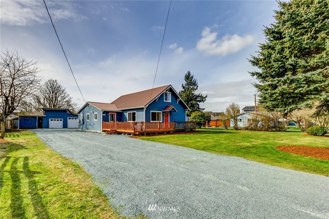 703 F & S Grade Road Sedro-Woolley, WA 98284 - Photo 2 of 37 Gallery Image 2