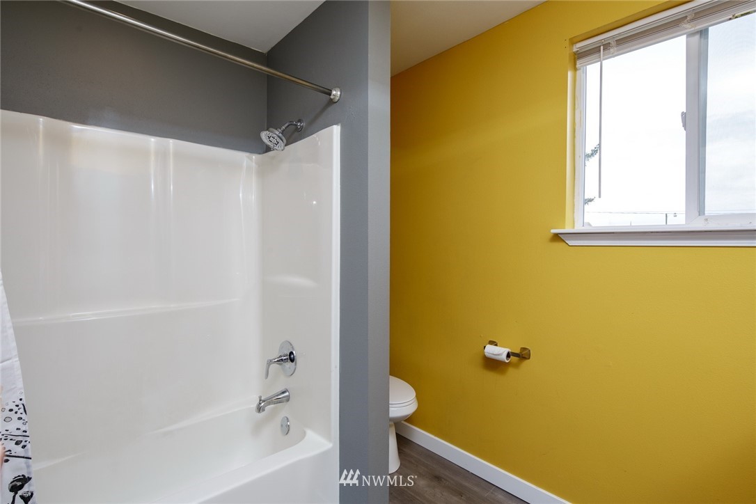 703 F & S Grade Road Sedro-Woolley, WA 98284 - Photo 11 of 37 Gallery Image 11