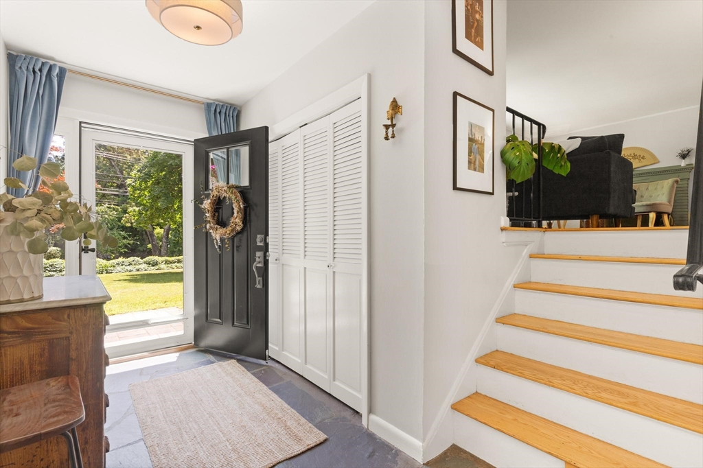 220 Old Lancaster Road Sudbury, MA 01776 - Photo 6 of 28