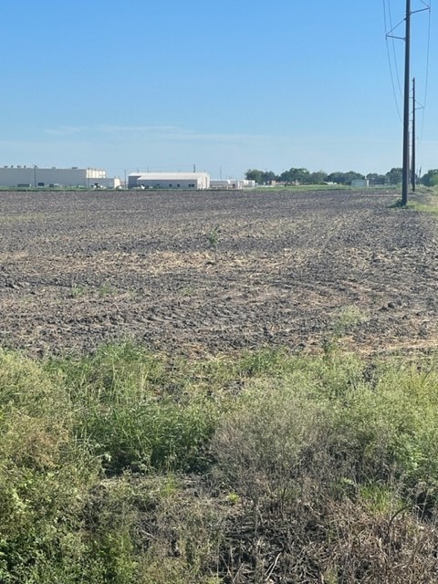 1408 North Blue Creek Road El Campo, TX 77437 - Photo 7 of 10 a view of an ocean beach
