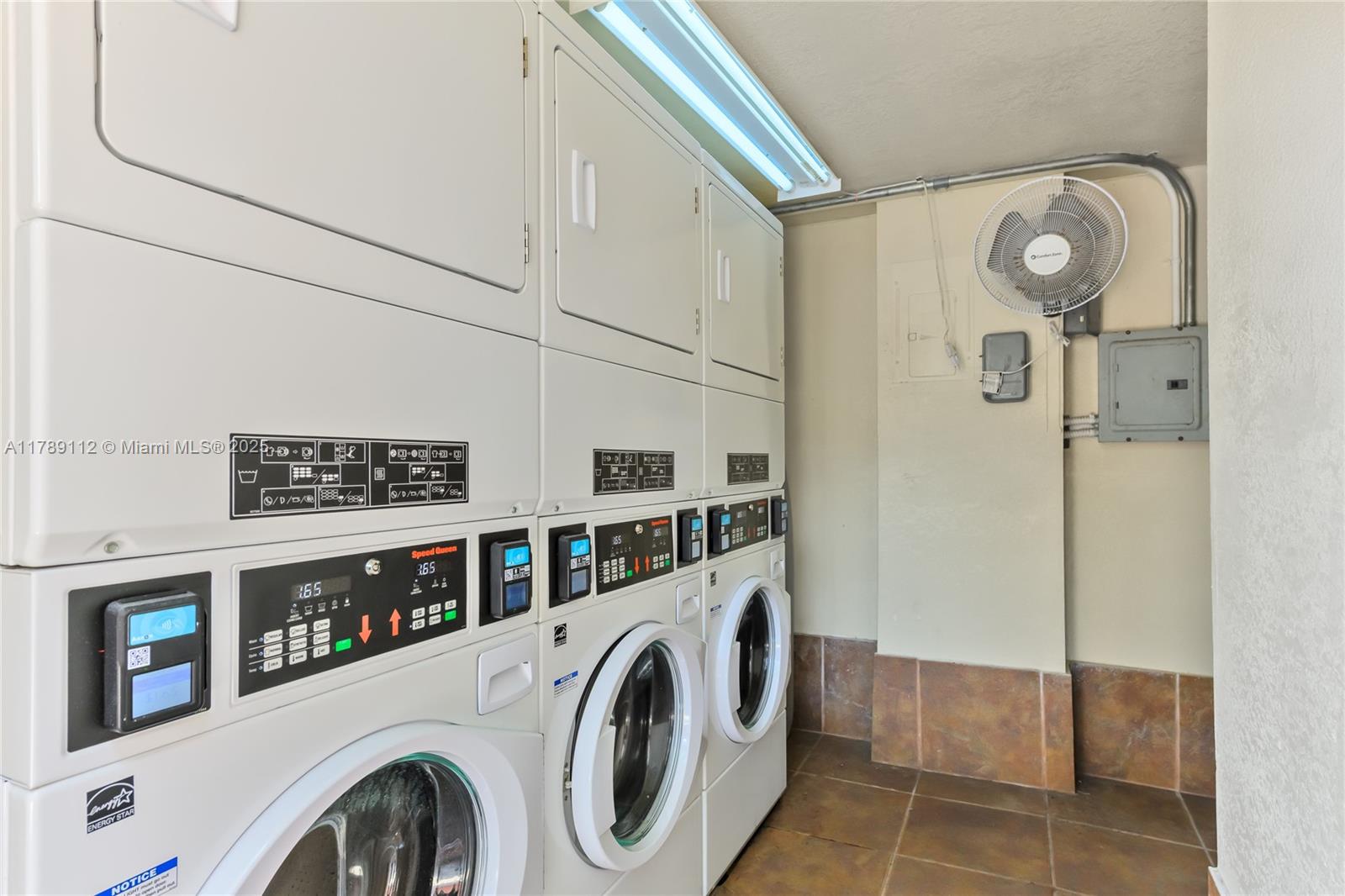 1405 Miami Road, Unit 5 Fort Lauderdale, FL 33316 - Photo 24 of 38 a view of washer and dryer