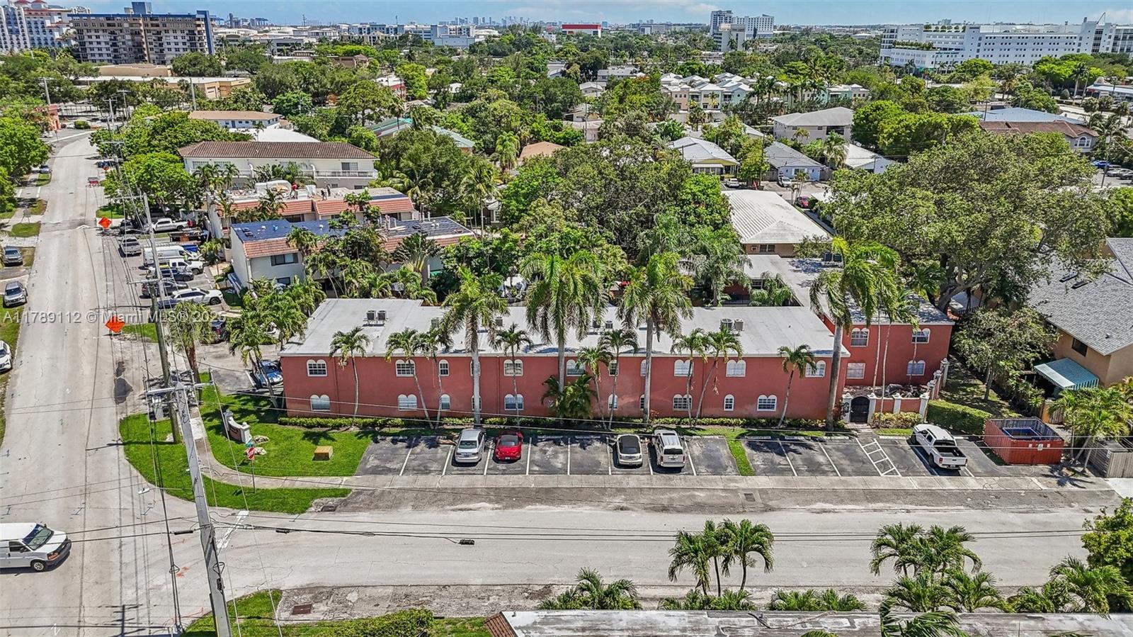 1405 Miami Road, Unit 5 Fort Lauderdale, FL 33316 - Photo 34 of 38 an aerial view of residential house with outdoor space and trees