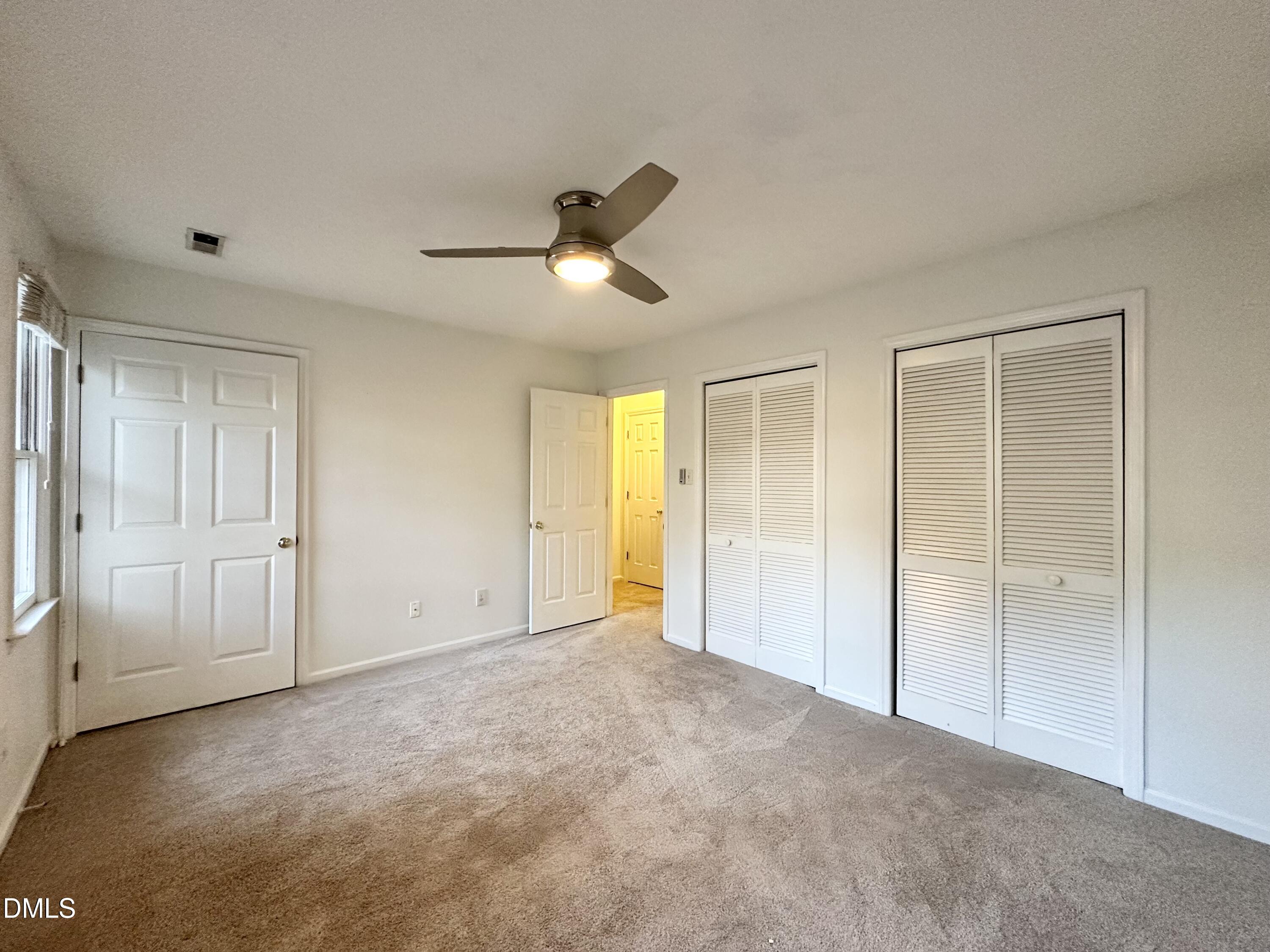 5649 Hamstead Crossing Raleigh, NC 27612 - Photo 11 of 16 IMG_4602
