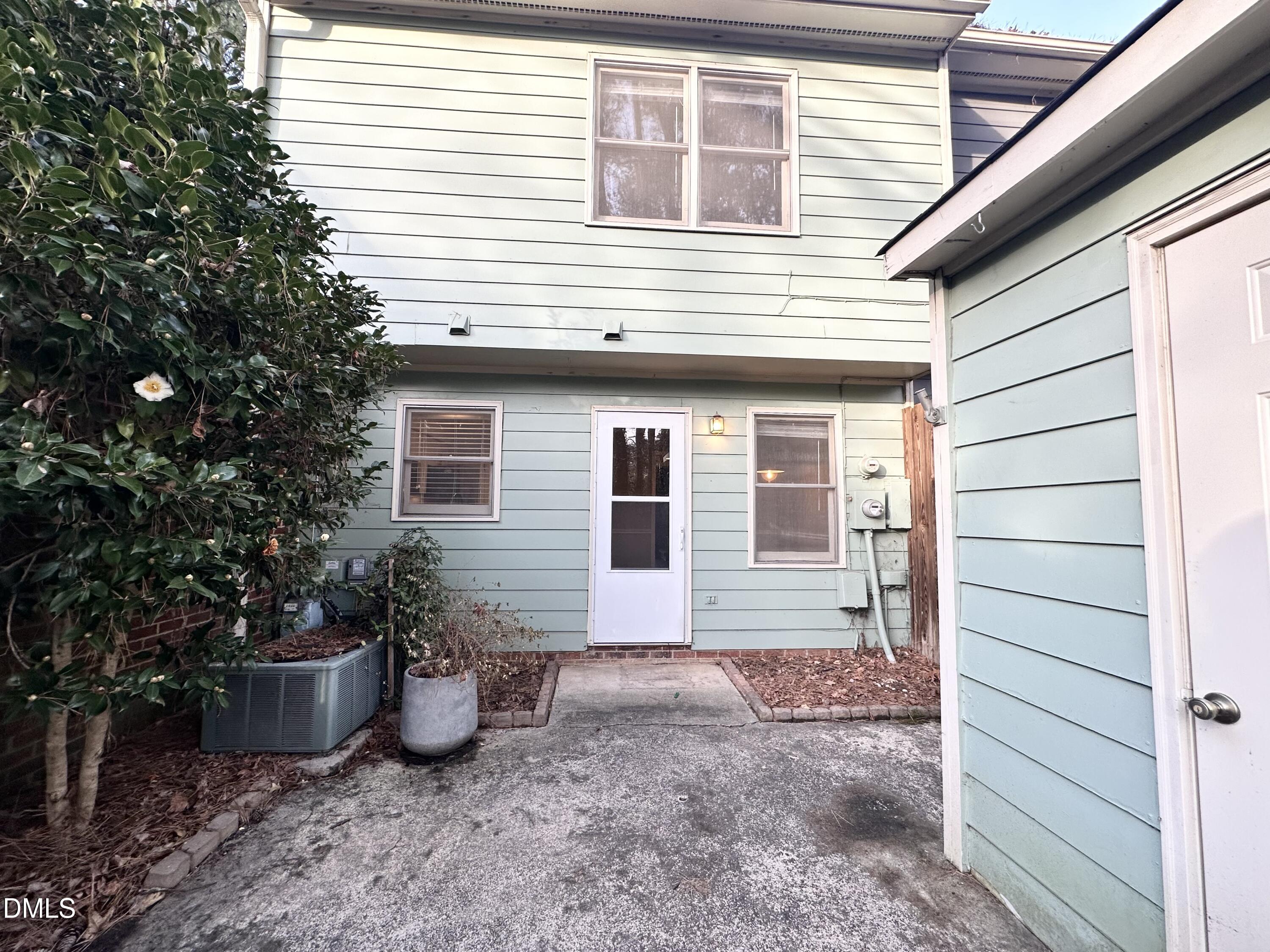 5649 Hamstead Crossing Raleigh, NC 27612 - Photo 10 of 17 IMG_4598