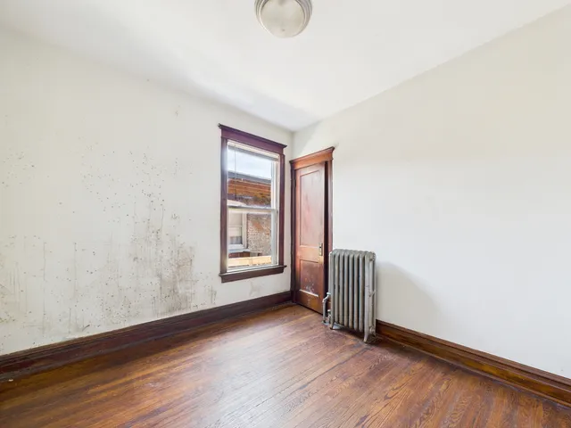 $137,500 | 6917 South Indiana Avenue, Chicago, IL 60637