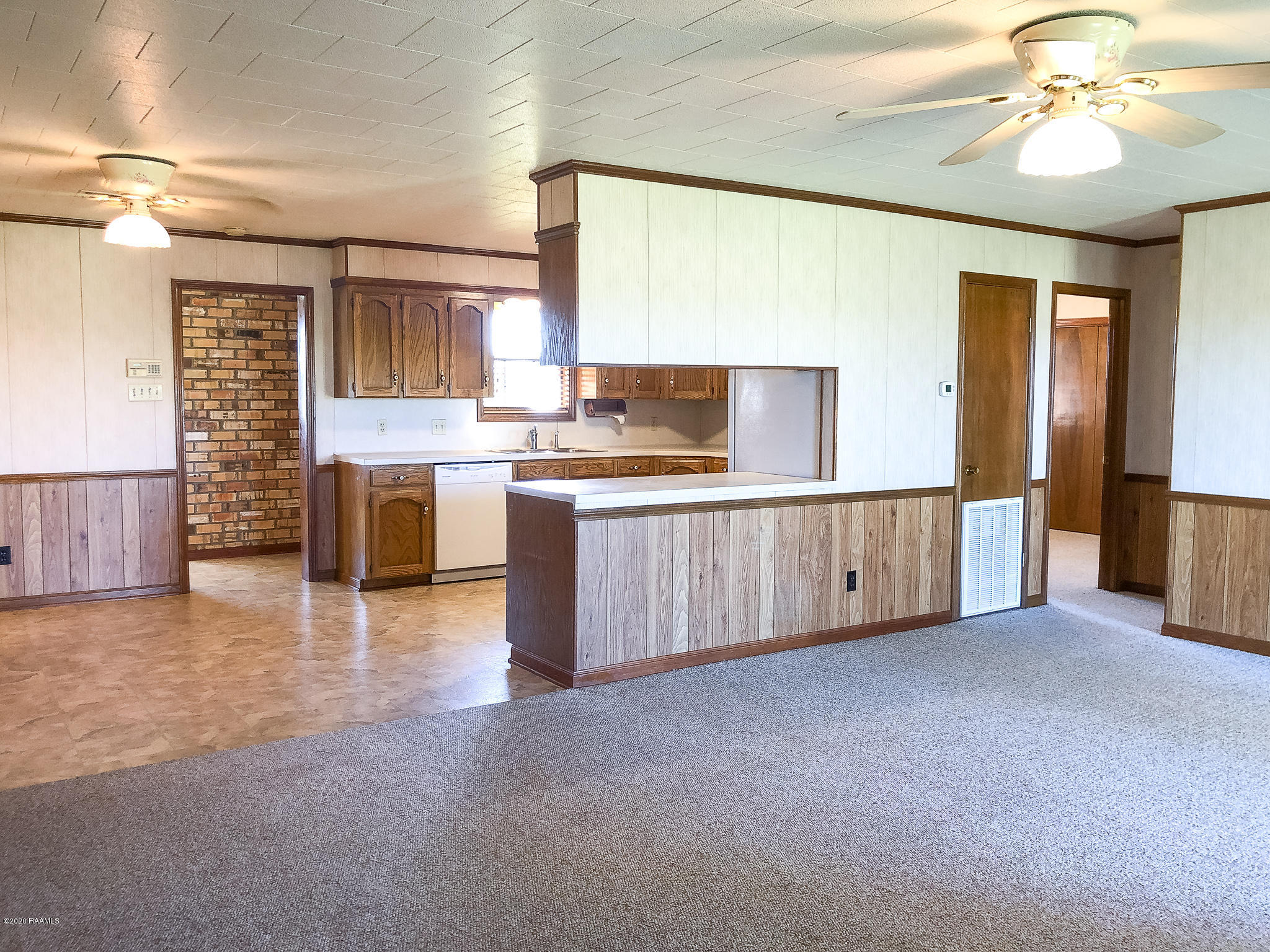 801 Rue Bon Secours Scott, LA 70583 - Photo 4 of 18 IMG_5920