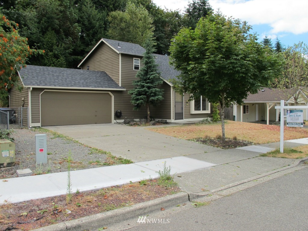 2211 Northeast 23rd Street Renton, WA 98056 - Photo 3 of 18 Gallery Image 3