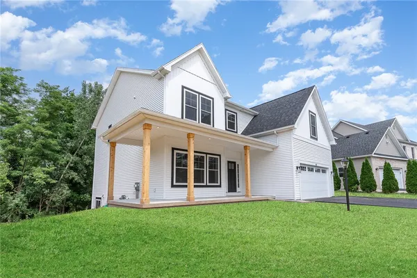 $638,900 | 106 Chase Meadow Trail, Mendon, NY 14472