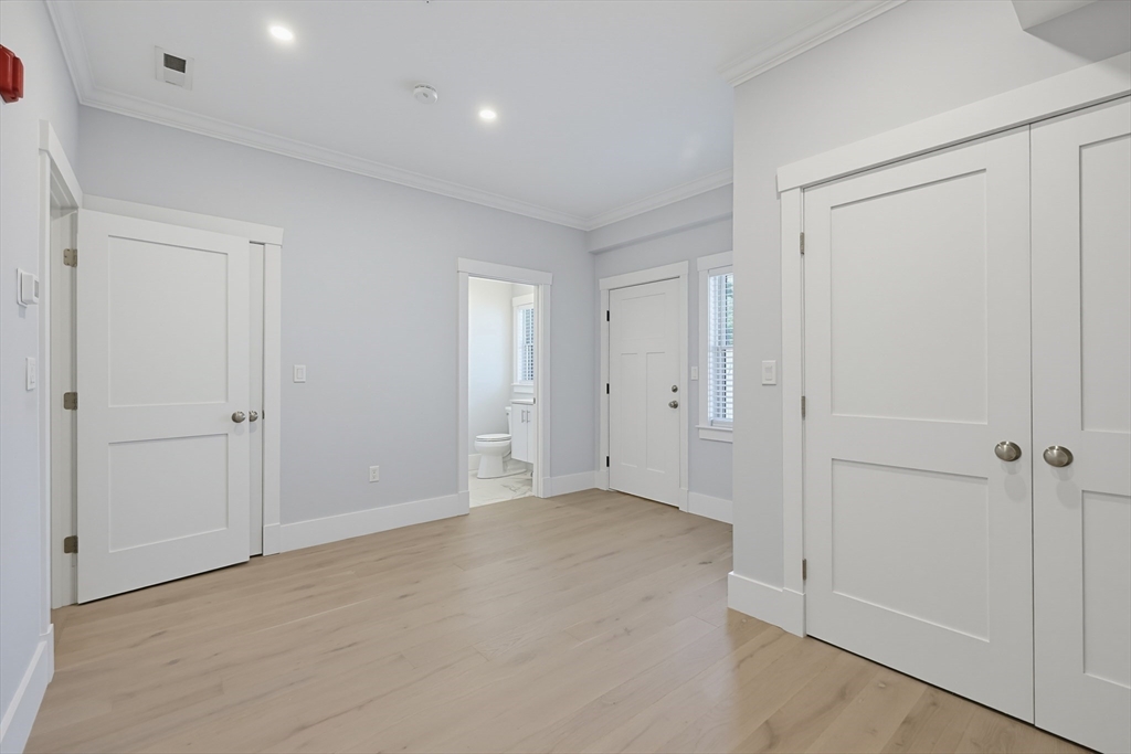 29 Cherry Street, Unit 3 Waltham, MA 02453 - Photo 5 of 41