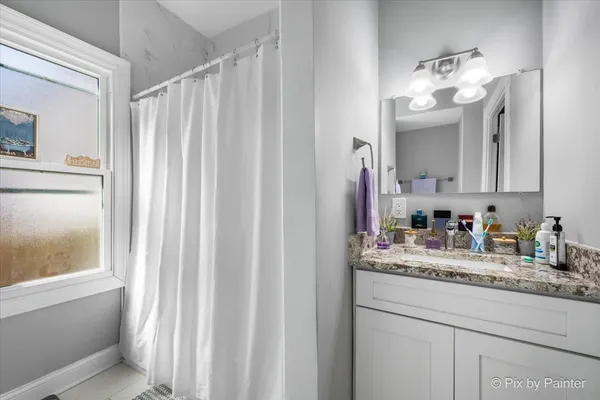 $324,900 | 519 West Highland Avenue, Elgin, IL 60123