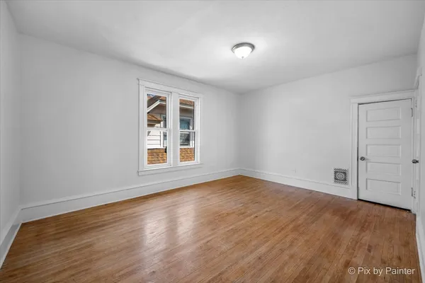 $324,900 | 519 West Highland Avenue, Elgin, IL 60123