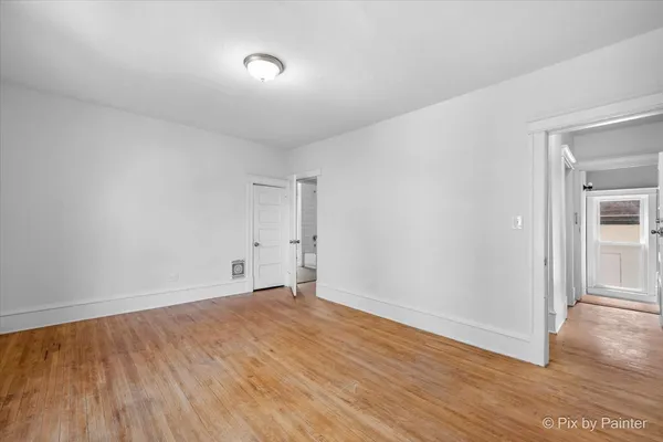 $324,900 | 519 West Highland Avenue, Elgin, IL 60123