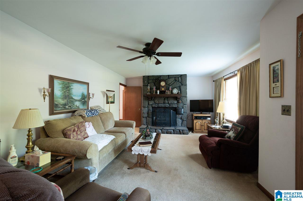 528 Parks Road Gardendale, AL 35071 - Photo 2 of 15