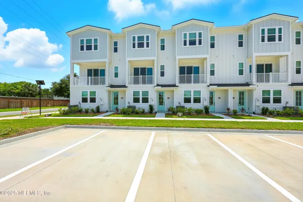 $599,990 | 1010 2nd Avenue North, Jacksonville Beach, FL 32250