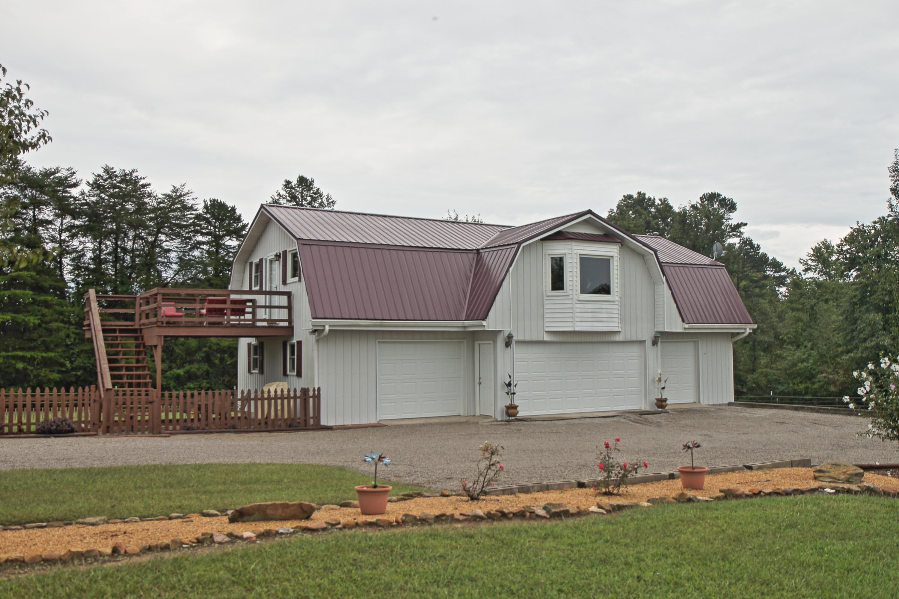 130 Atkinson Road Jamestown, TN 38556 - Photo 3 of 27 b38