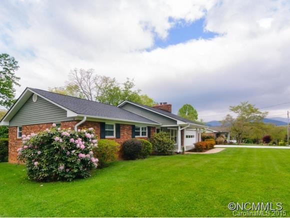 151 Rowland Rd. Swannanoa, NC 28778 - Photo 2 of 24 Gallery Image 2