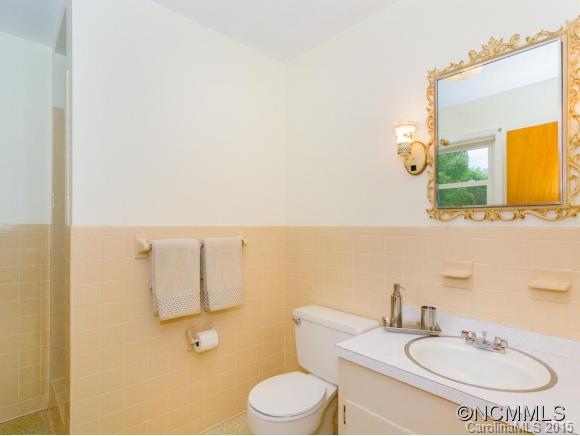 151 Rowland Rd. Swannanoa, NC 28778 - Photo 13 of 24 Gallery Image 13