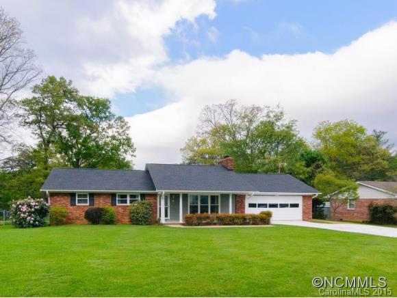 151 Rowland Rd. Swannanoa, NC 28778 - Photo 3 of 24 Gallery Image 3