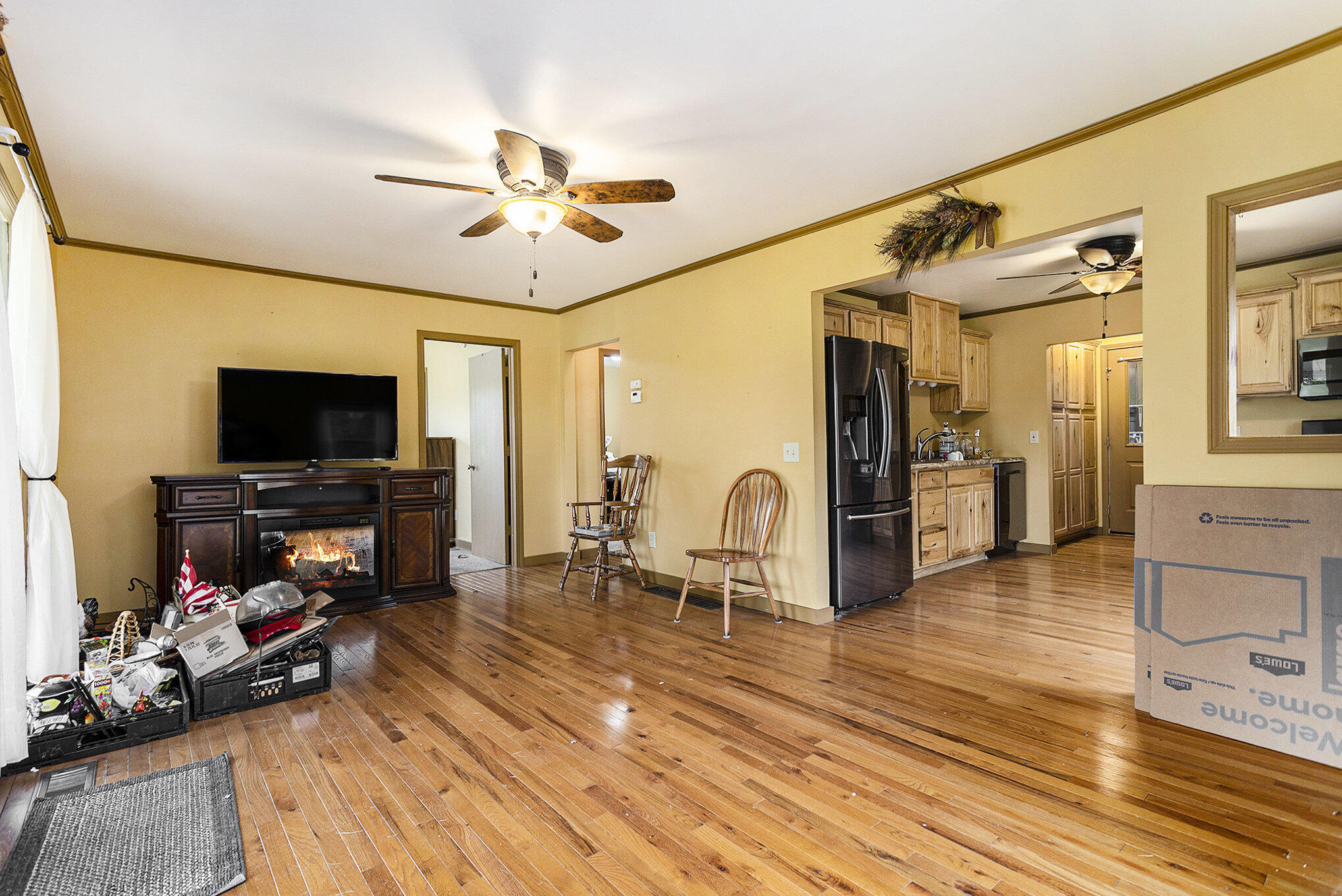 940 Athens Road Sherwood, MI 49089 - Photo 8 of 21 Living Room