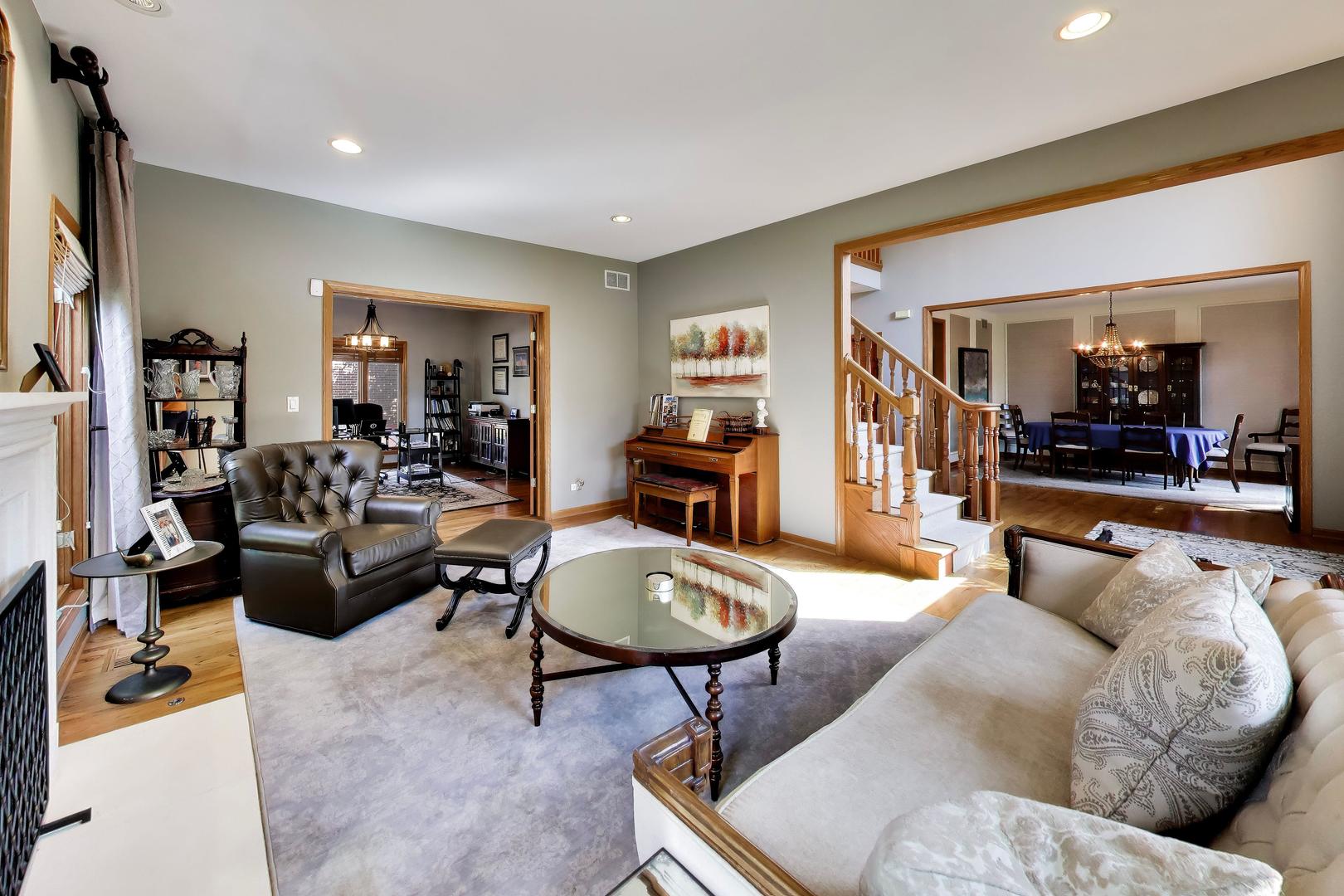 1425 Tyrell Avenue Park Ridge, IL 60068 - Photo 9 of 55 Gallery Image 9