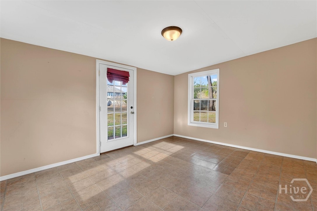 383 Archer Road Guyton, GA 31312 - Photo 7 of 40