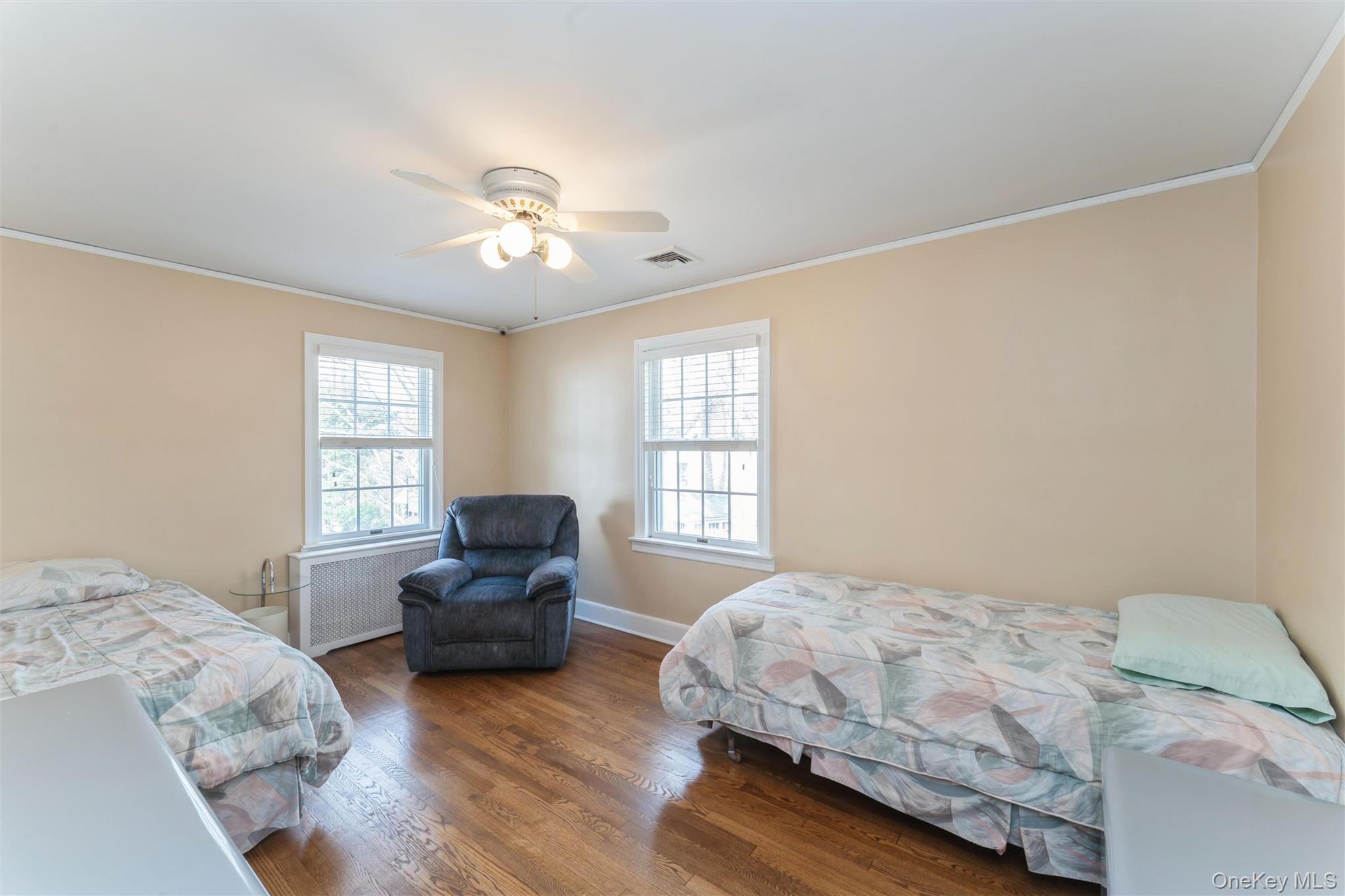 24 Welwyn Road Great Neck, NY 11021 - Photo 17 of 25