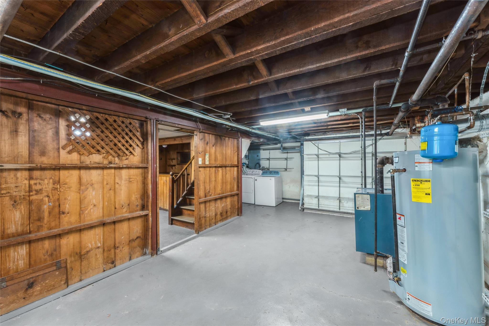 24 Welwyn Road Great Neck, NY 11021 - Photo 21 of 25