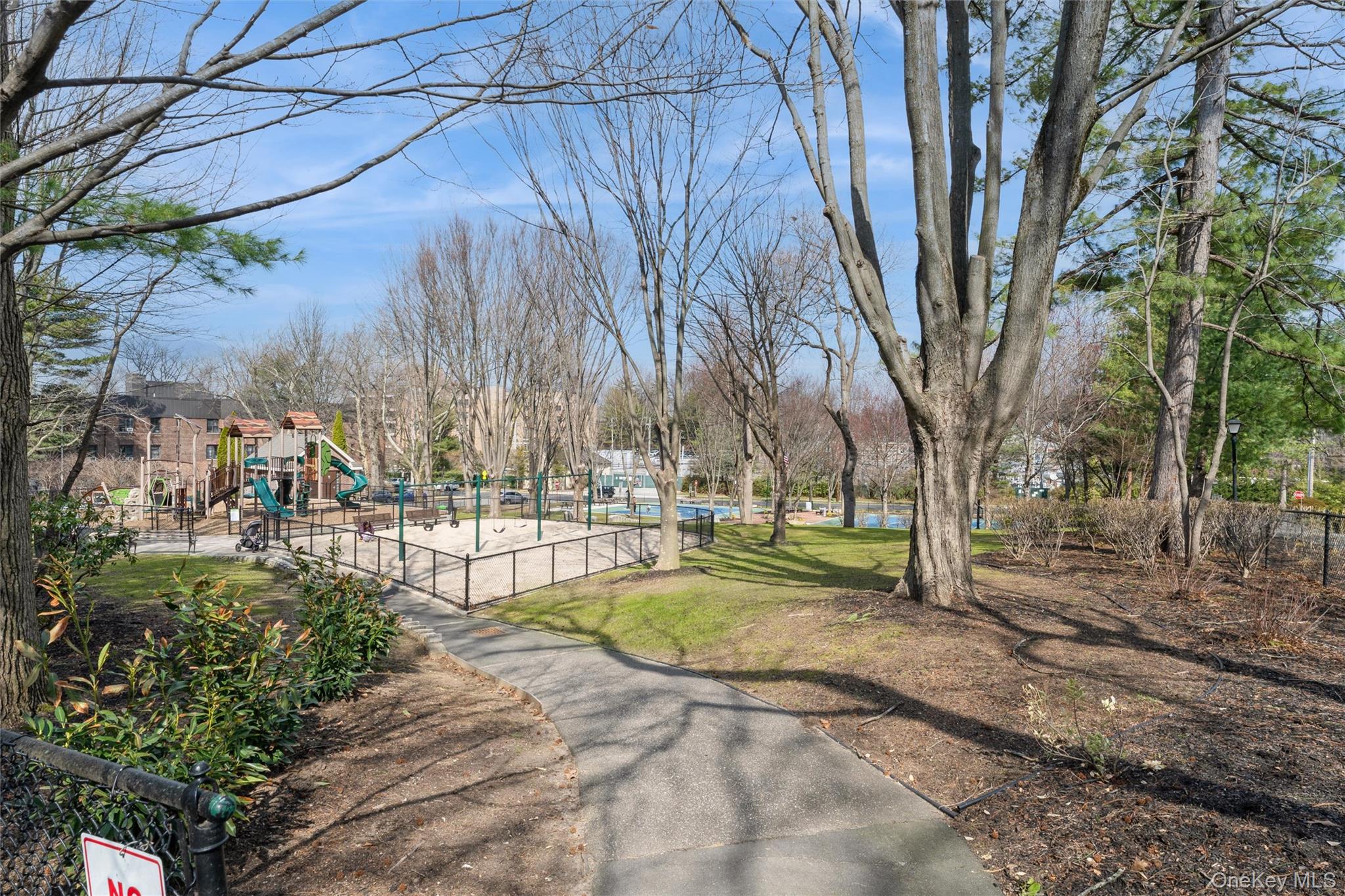 24 Welwyn Road Great Neck, NY 11021 - Photo 25 of 25