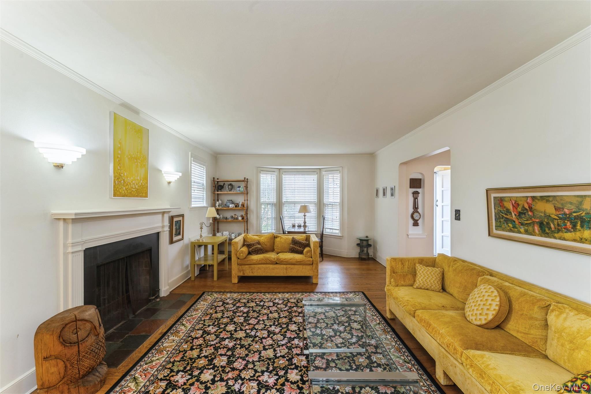 24 Welwyn Road Great Neck, NY 11021 - Photo 5 of 25