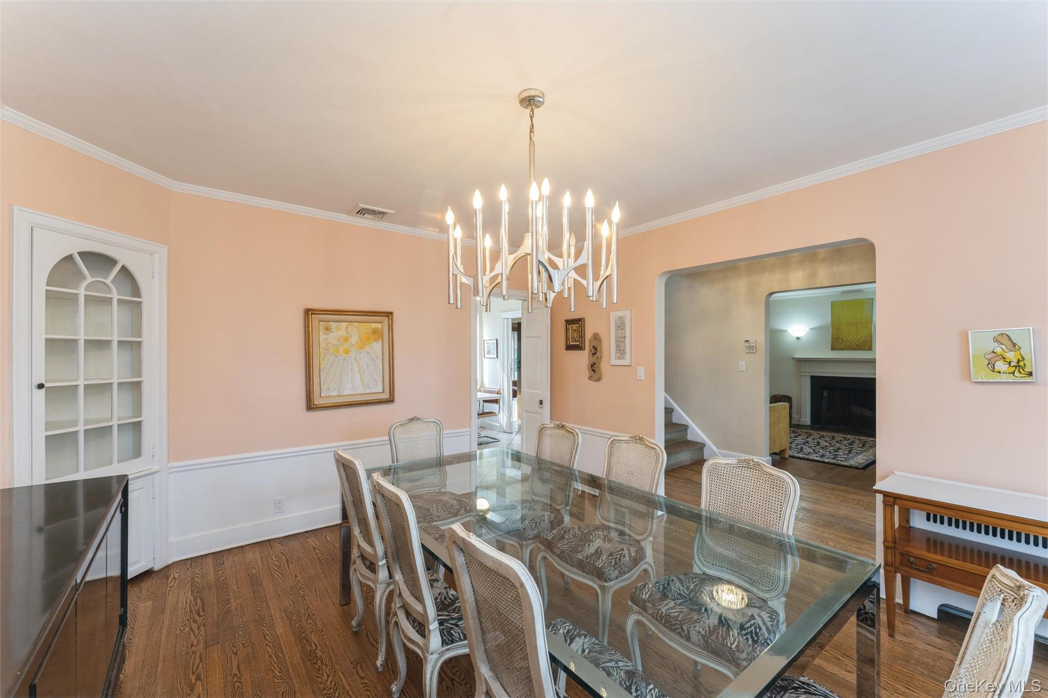 24 Welwyn Road Great Neck, NY 11021 - Photo 6 of 25