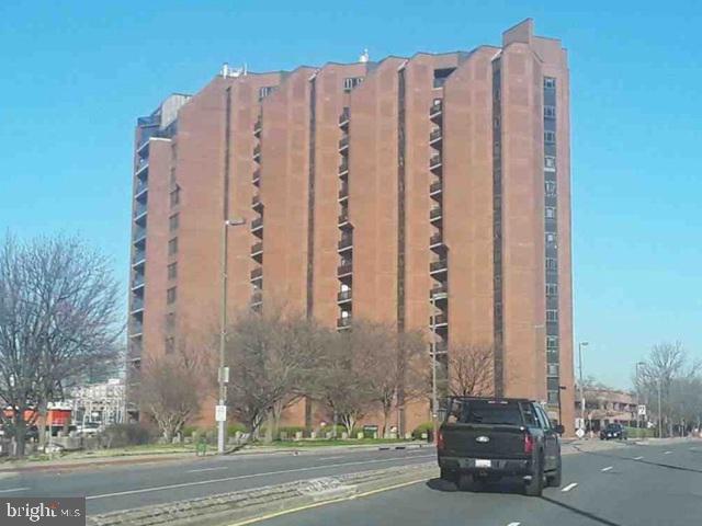 2515 Boston Street, Unit 403 Baltimore, MD 21224 - Photo 2 of 2