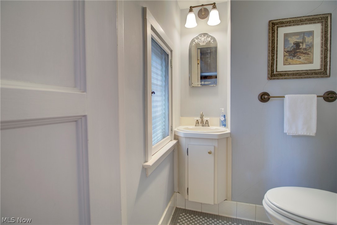 3320 Ingleside Road Shaker Heights, OH 44122 - Photo 16 of 50 Gallery Image 16