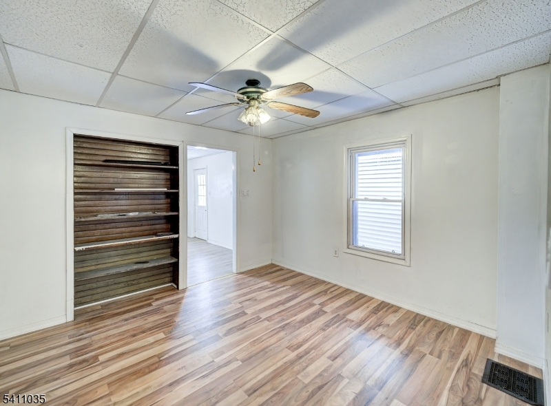 289 Mercer Street Phillipsburg, NJ 08865 - Photo 4 of 29