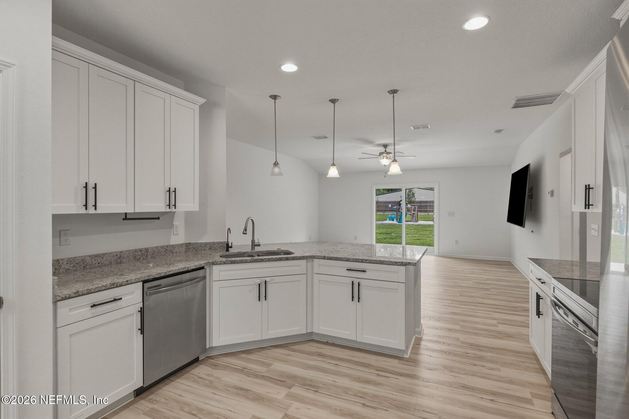 5015 Herton Road Jacksonville, FL 32258 - Photo 11 of 54 Lens2Listing-10