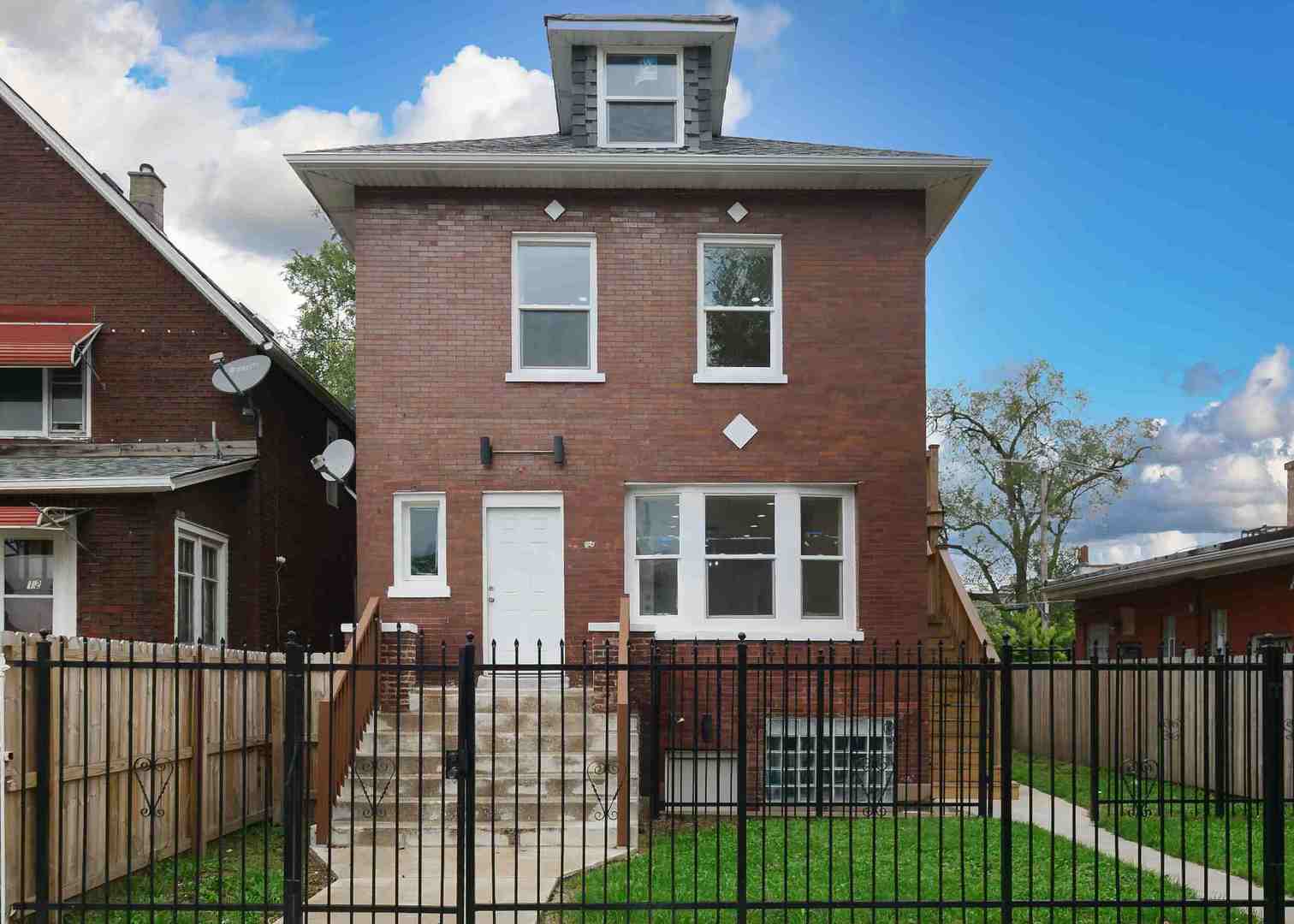 10 West 113th Street Chicago, IL 60628 - Photo 1 of 45